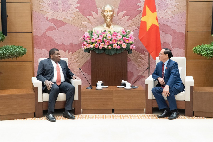 Phó Chủ tịch Quốc hội Trần Quang Phương tiếp Tổng Thư ký IPU Martin Chungong. (Nguồn: Cổng thông tin điện tử Quốc hội Việt Nam)