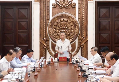 Ngày 13/5/2026, tại Hà Nội, Tổng Bí thư, Chủ tịch nước Tô Lâm chủ trì buổi làm việc với một số bộ, ban, ngành, cơ quan về tổ chức, hoạt động của Ban Chỉ đạo Trung ương về hoàn thiện thể chế, pháp luật và Ban Chỉ đạo Cải cách tư pháp Trung ương. (Ảnh: Thống Nhất/TTXVN)