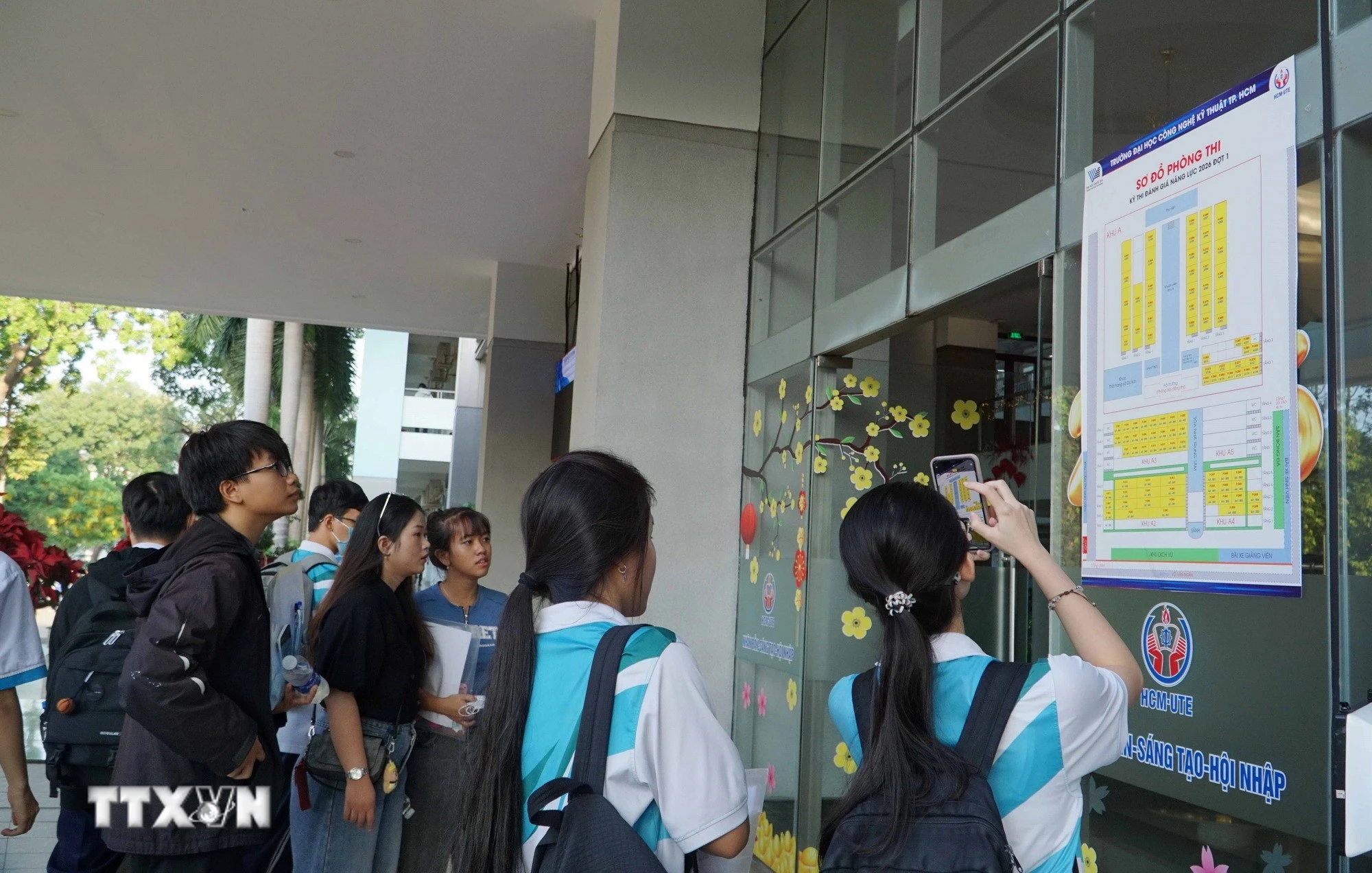 Tuyển sinh đại học 2026: Siết đầu vào, mở rộng ngành học theo nhu cầu thị trường