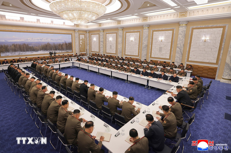 Quyết định được đưa ra tại hội nghị mở rộng lần thứ 8 của Quân ủy Trung ương Đảng Lao động Triều Tiên, diễn ra ngày 28/5 dưới sự chủ trì của nhà lãnh đạo Kim Jong-un. (Ảnh: Yonhap/TTXVN)