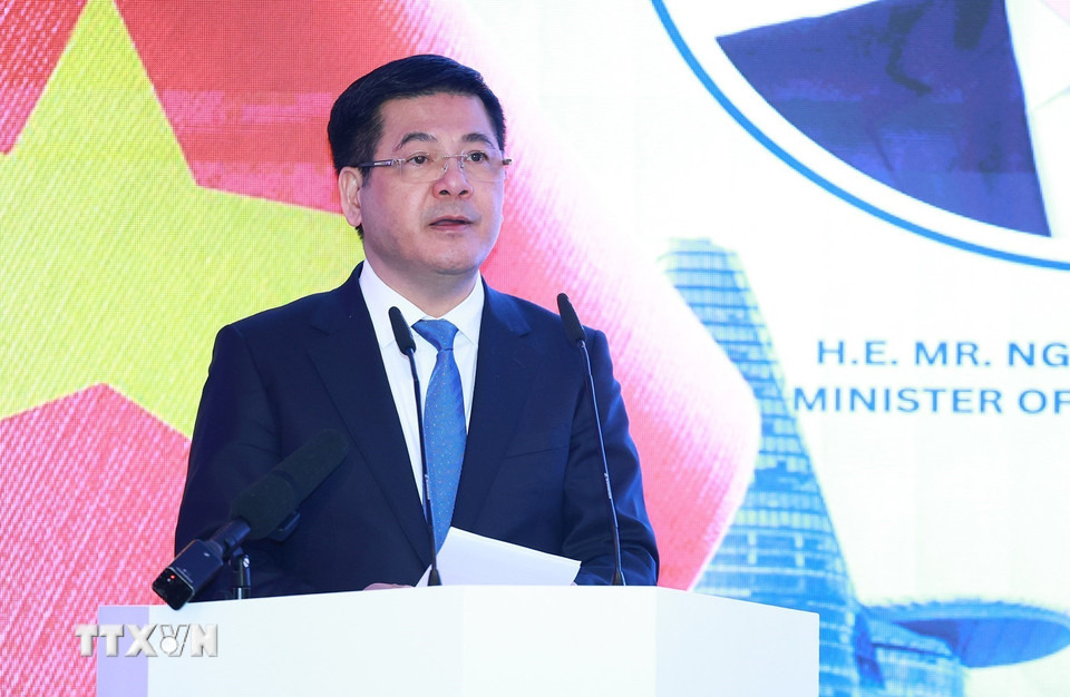 Bộ trưởng Bộ Công Thương Nguyễn Hồng Diên phát biểu. (Ảnh: Dương Giang/TTXVN)