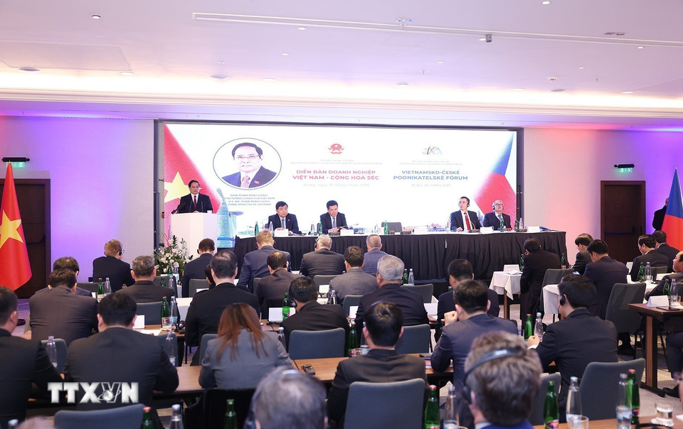 Sáng 20/1/2025 (giờ địa phương), tại Thủ đô Prague, Thủ tướng Phạm Minh Chính dự và phát biểu tại Diễn đàn doanh nghiệp Việt Nam-Séc. (Ảnh: Dương Giang/TTXVN)