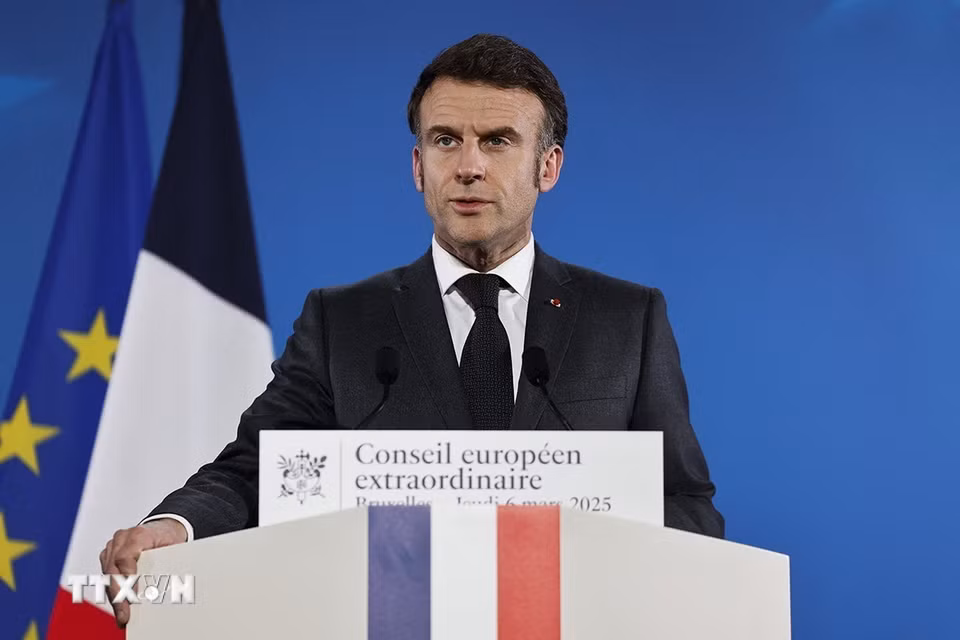 Ngày 6/3/2025, phản ứng trước việc Tổng thống Pháp Emmanuel Macron (ảnh) đề cập khả năng sử dụng vũ khí hạt nhân, Ngoại trưởng Nga Sergey Lavrov khẳng định: “Đây là mối đe dọa đối với Nga.” (Ảnh: AA/TTXVN)