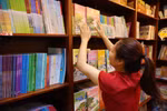 Sách giáo khoa phục vụ năm học mới. (Ảnh: Hoài Nam/Vietnam/+)