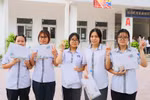 Thí sinh Hà Nội dự thi lớp 10 môn Ngữ văn tại điểm thi Trường Trung học phổ thông Đoàn Kết - Hai Bà Trưng. (Ảnh: Khánh Hòa/TTXVN)