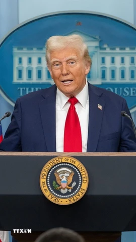 Tổng thống Mỹ Donald Trump phát biểu tại Nhà Trắng. (Ảnh: THX/TTXVN)
