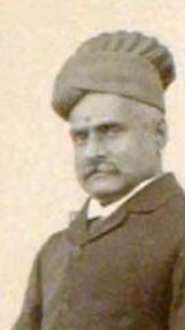Danh họa Ấn Độ thế kỷ XIX Raja Ravi Varma.