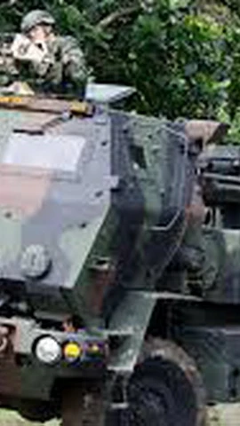 Hệ thống pháo phản lực cơ động cao HIMARS tại cuộc diễn tập quân sự thường niên ở Đài Trung, Đài Loan. (Ảnh: REUTERS)