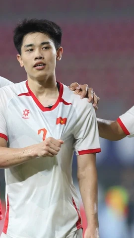 Trực tiếp U22 Việt Nam vs U22 Malaysia: Em họ Công Phượng lần đầu đá chính?