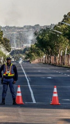 Cảnh sát Nam Phi. (Nguồn: bssnews)