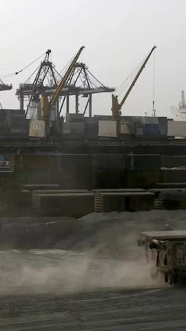 Khung cảnh cảng Karachi, Pakistan (Ảnh: Reuters). 