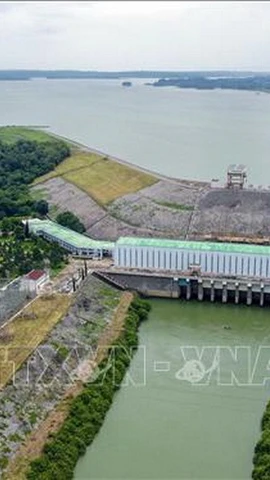 Nhà máy Thủy điện Trị An. (Ảnh: Huy Hùng/TTXVN)