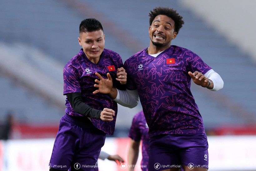 Quang Hải (trái) sẽ kiến tạo để Xuân Son ghi bàn mang về chiến thắng cho tuyển Việt Nam trước Myanmar? (Ảnh: VFF)