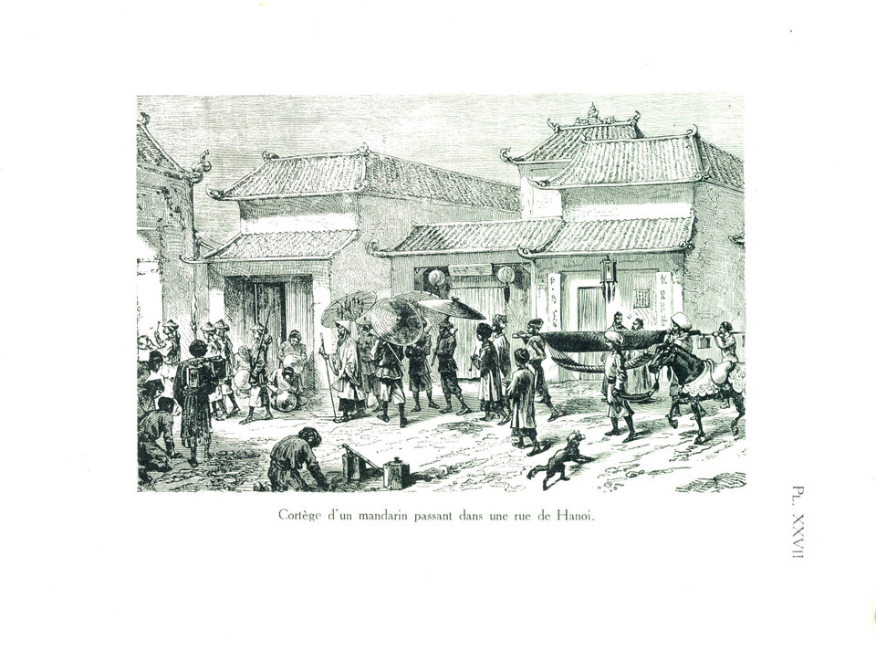 Kiến trúc phương Đông ở khu phố cổ bên Hồ Gươm.