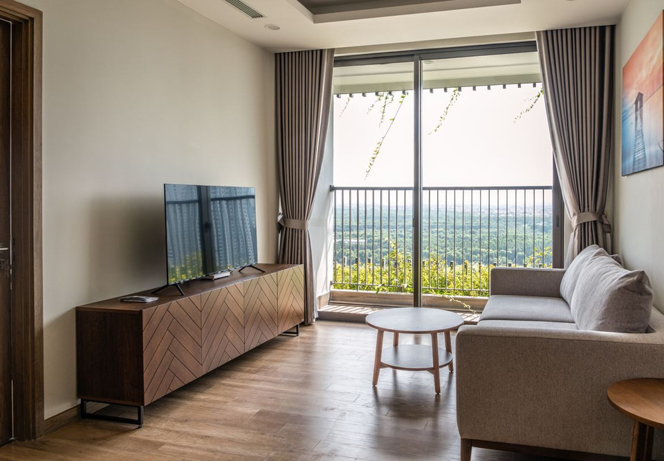 Phòng ký túc xá cao cấp đầy đủ nội thất hiện đại, tiện nghi. (Ảnh: PV/Vietnam+)