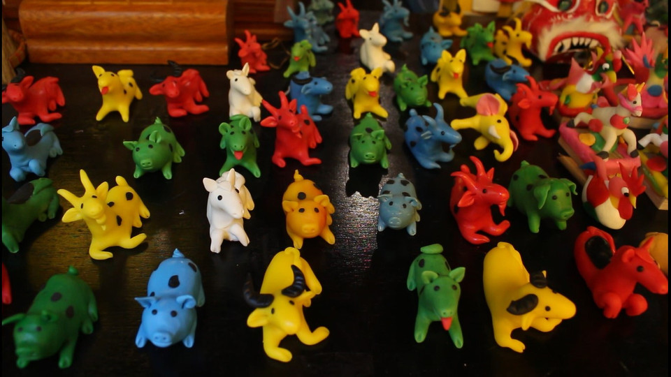 Gia súc ở nông thôn Việt Nam được tạo hình một cách đáng yêu. (Ảnh: Minh Anh/Vietnam+)