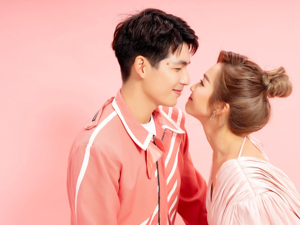 Quốc Anh và Khả Ngân là cặp đôi thú vị xuất hiện trong dự án phim 'Bí mật của gió' (đạo diễn Nguyễn Phan Quang Bình). (Ảnh: CTV/Vietnam+)