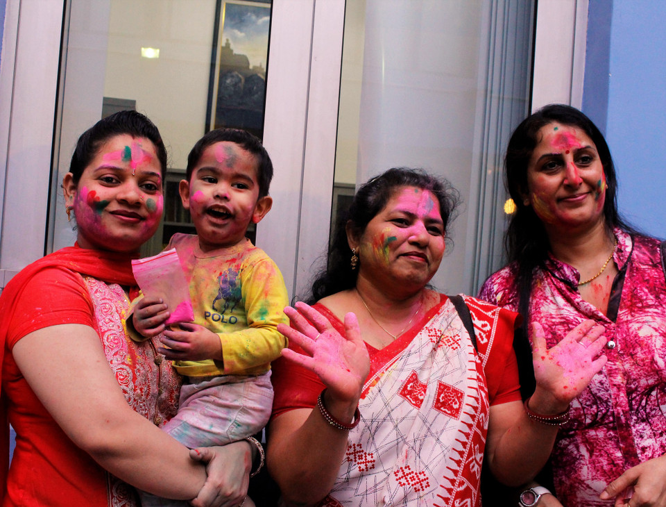 Lễ hội Holi là thời điểm đánh dấu sự chiến thắng của cái thiện trước cái ác, kết thúc mùa Đông và khởi đầu một mùa Xuân mới. (Ảnh: Nguyễn Thúy/Vietnam+)