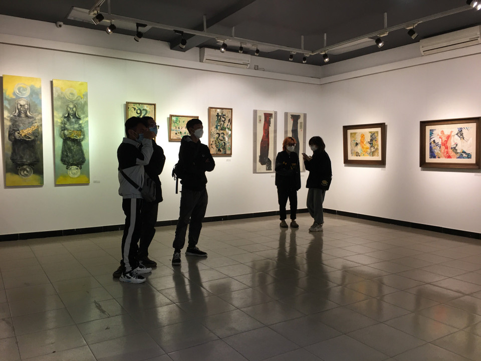 Sự kiện được coi như là món quà mà các giảng viên Trường Đại học Kiến trúc Hà Nội trân trọng gửi đến bạn bè đồng nghiệp cũng như gửi tặng cho công chúng yêu nghệ thuật tại Thủ đô sau thời gian dài giãn cách. (Ảnh: BTC)