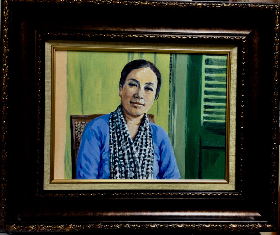 Năm 2015 khi đang làm việc tại Ban Lịch sử Truyền thống Ngoại giao (nay là Vụ Thi đua Khen thương và Truyền thống Ngoại giao), họa sỹ Lê Dũng Cường có cơ hội vẽ chân dung nhà ngoại giao Nguyễn Thị Bình, nhân dịp kỷ niệm 40 năm ngày giải phóng miền Nam thống nhất đất nước. (30/4/2015).