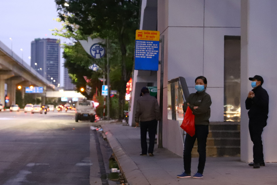 Theo dự báo thời tiết, nhiệt độ ghi nhận sáng ngày 23/11 chỉ ở mức 15-16 độ C. (Ảnh: Hoài Nam/Vietnam+)