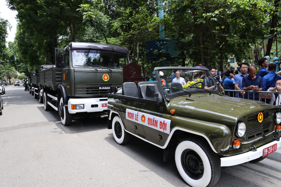 Đoàn xe nghi lễ quân đội. (Ảnh: Minh Sơn/Vietnam+)