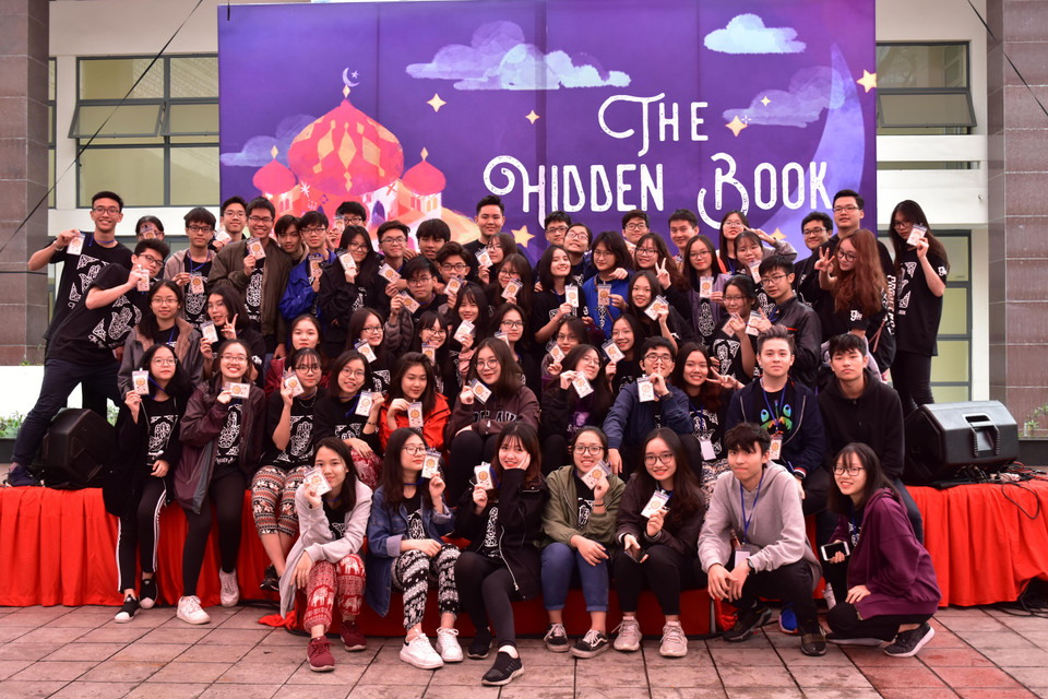 Và cũng để hun đúc thêm tình yêu sách với chính mình và thể hiện trách nhiệm với cộng đồng, dù các em mới chỉ là những học sinh trung học phổ thông . (Ảnh: PV/Vietnam+)