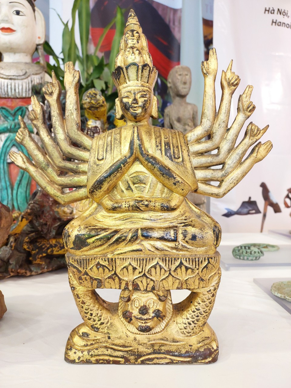 Cận cảnh một bức tượng. (Ảnh: Minh Thu/Vietnam+)