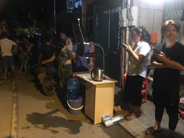 Đám chay bắt đầu xảy ra vào khoảng 18 giờ 30 chiều nay (28/8). (Ảnh: Sơn Bách/Vietnam+)