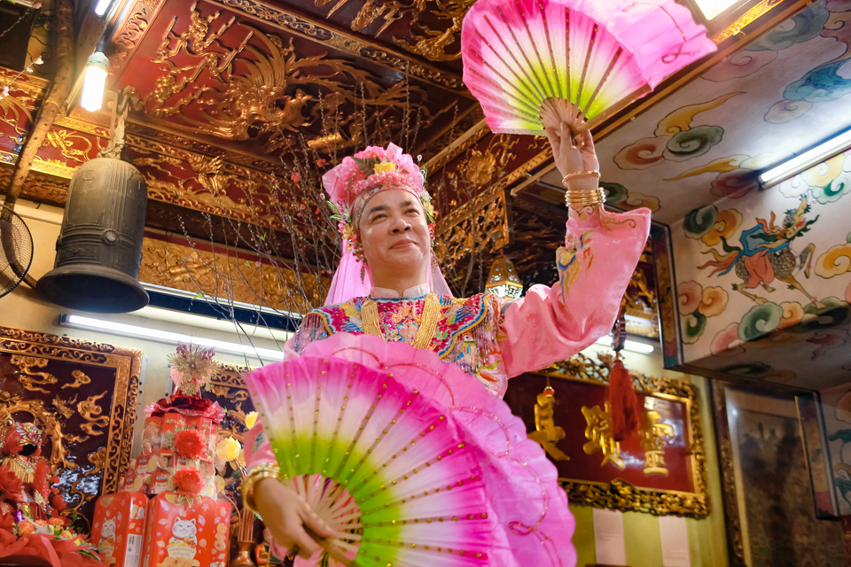 Giá Cô Chín đền Cửu Tỉnh, Thanh Hóa. Tích xưa kể lại Cô Chín là con gái thứ Chín của Ngọc Hoàng, có công phò vua giúp nước.(Ảnh: Minh Thu/Vietnam+)