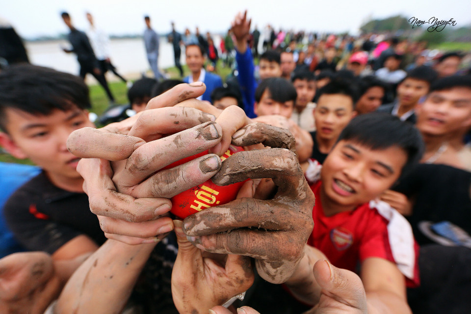 Tác phẩm 'Cướp phết' của tác giả Nam Nguyễn. (Nguồn ảnh: BTC)