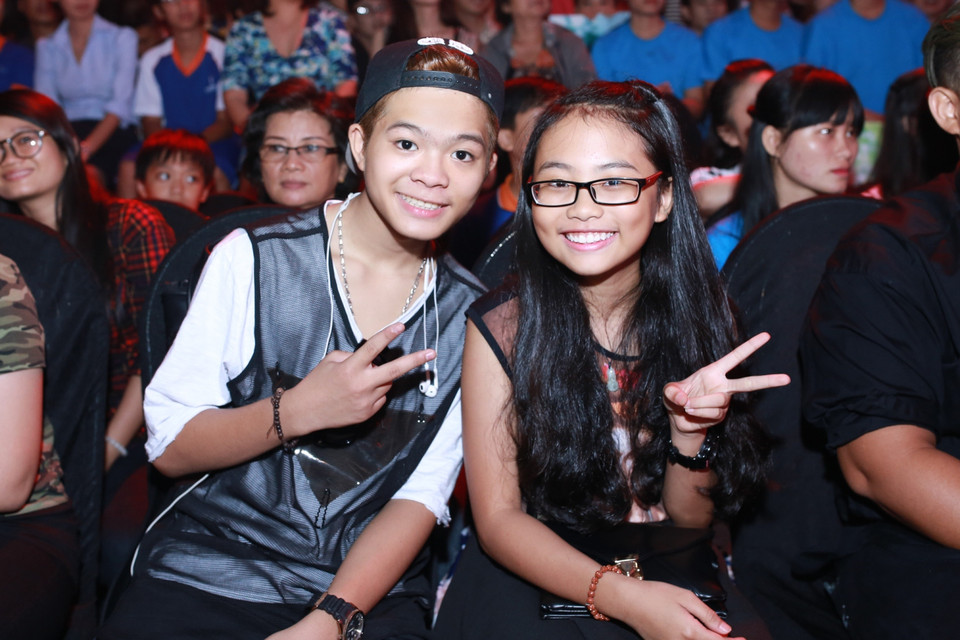Quang Anh và Phương Mỹ Chi cùng xuất hiện ở hàng ghế khán giả. (Ảnh: BTC)