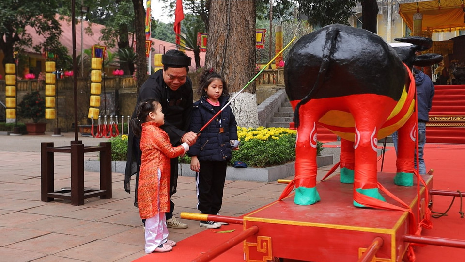 Buổi tái hiện là dịp tốt để người Việt Nam ngày nay nhìn lại giá trị lịch sử quý giá và đa dạng của đất nước, đặc biệt đối với thế hệ trẻ, chủ nhân tương lai của đất nước. (Ảnh: PV/Vietnam+)