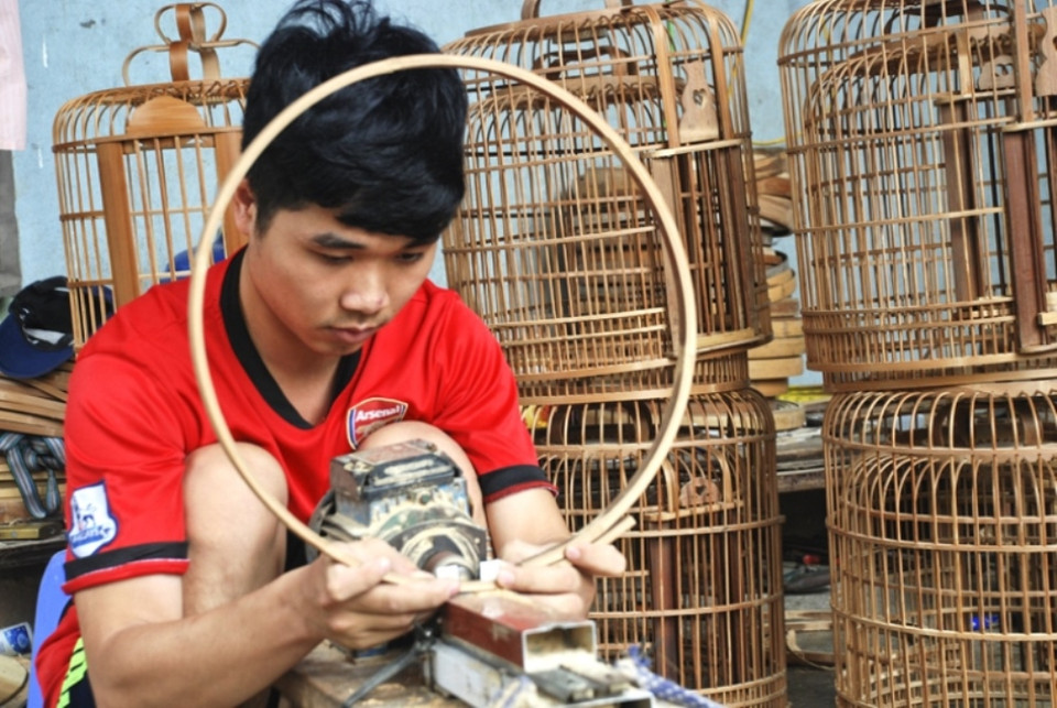 Tác phẩm 'Lồng chim Canh Hoạch (xã Dân Hòa, huyện Thanh Oai).' (Ảnh: Nguyễn Ngọc Văn)