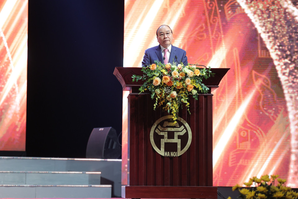  Chủ tịch nước Nguyễn Xuân Phúc đánh giá báo chí vừa là vũ khí tinh thần sắc bén, đi đầu tham gia đấu tranh phòng chống tham nhũng, lãng phí, vừa đấu tranh phản bác những luận điệu xuyên tạc của các thế lực thù địch. (Ảnh: Hoàng Đạt/Vietnam+)