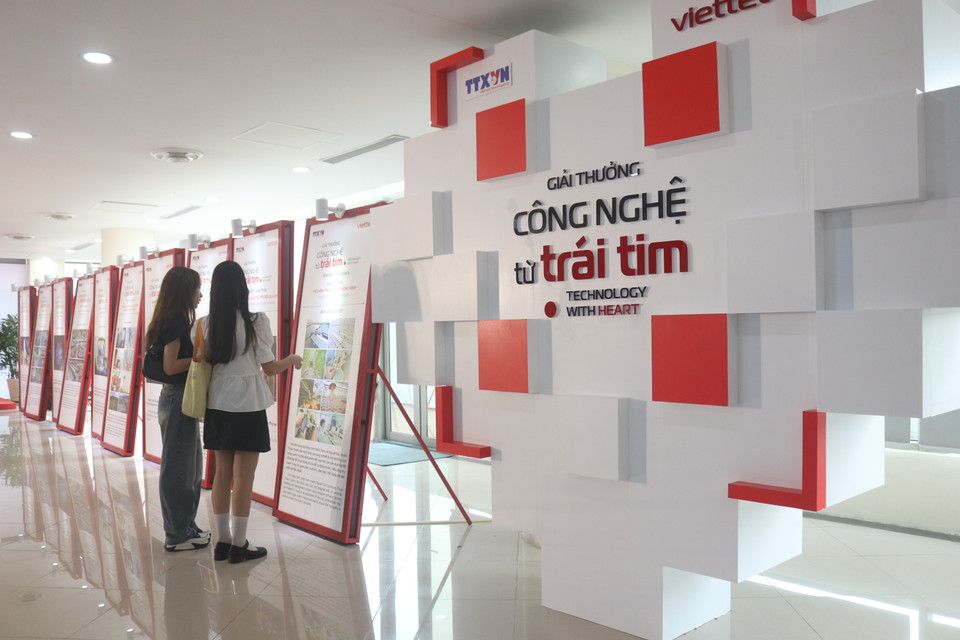 Theo đáng giá của Hội đồng giám khảo, hầu hết các tác phẩm dự thi đã bám sát chủ đề, có chất lượng khá cao. (Ảnh: Minh Anh/Vietnam+)