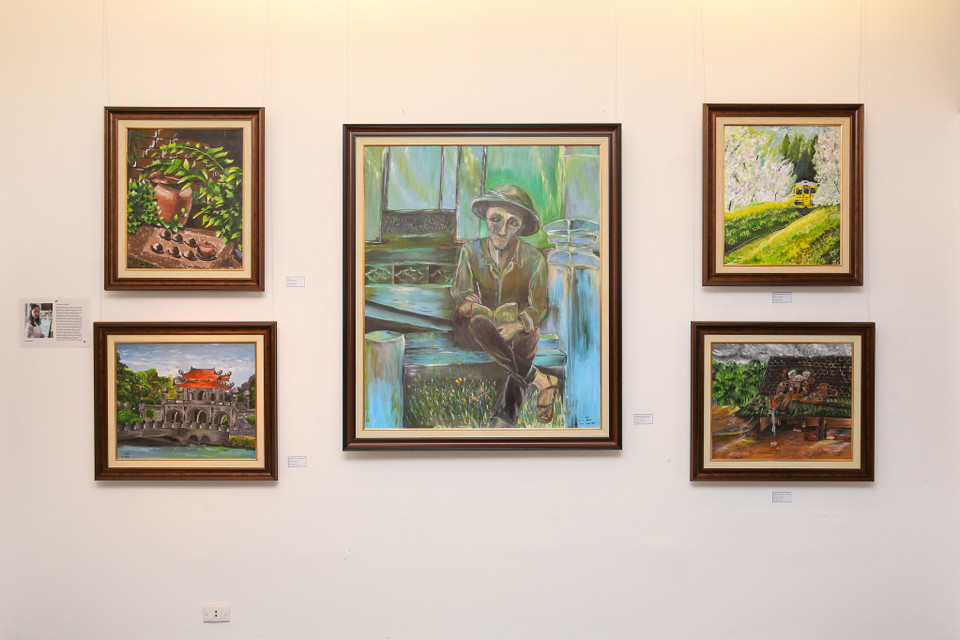 Một số tác phẩm của Châu Anh. (Ảnh: Minh Sơn/Vietnam+)