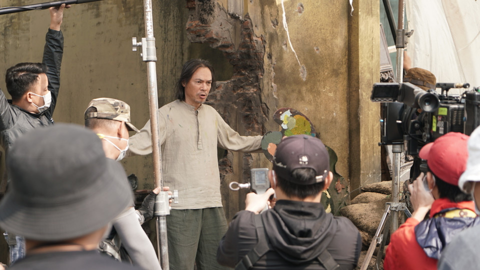 Nghệ sỹ Ưu tú Trần Lực vào vai một họa sỹ già với khát khao tìm kiếm cái đẹp. (Ảnh: ĐPCC)