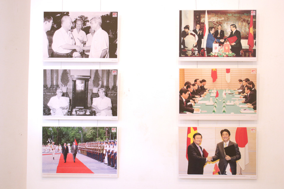 Ngày 21/9/1973, Việt Nam và Nhật Bản chính thức thiết lập quan hệ ngoại giao. Kể từ đó đến nay, quan hệ hai nước không ngừng được xây dựng trên cơ sở tin cậy lẫn nhau, với rất nhiều thỏa thuận hợp tác đã được ký kết và tổ chức triển khai có hiệu quả. (Ảnh chụp lại tư liệu: Minh Anh/Vietnam+)