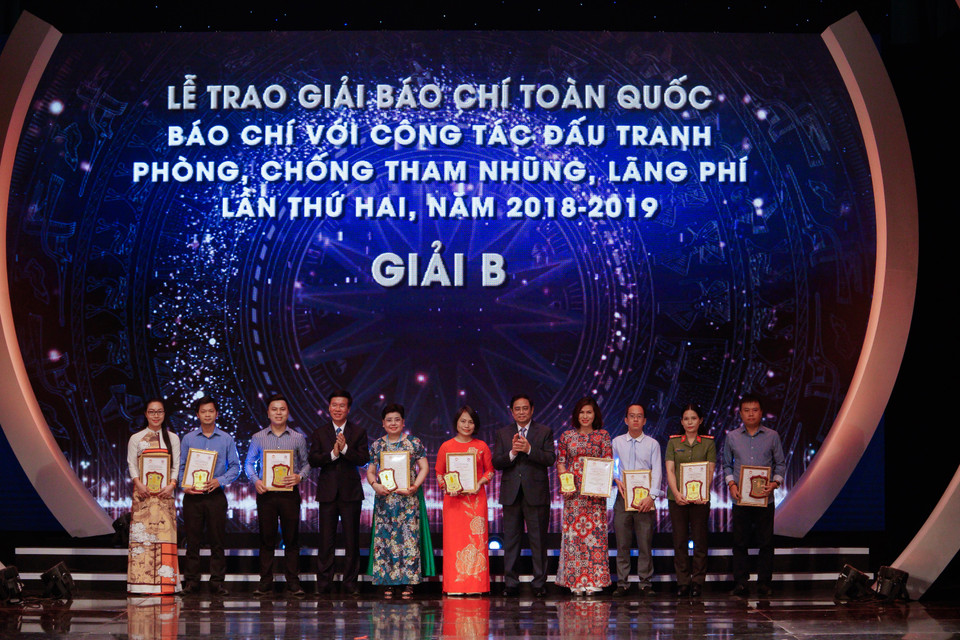 Đây là lần thứ hai liên tiếp Báo Điện tử VietnamPlus giành giải B tại giải báo chí toàn quốc 'Báo chí với công tác đấu tranh phòng, chống tham nhũng, lãng phí.' (Ảnh: Minh Hiếu/Vietnam+)