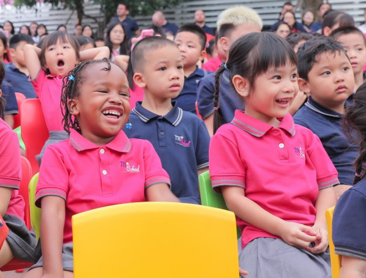 Với mục tiêu đó, mỗi ngày đến trường của học sinh là một ngày vui với nhiều trải nghiệm mới, tri thức mới. (Ảnh: PV/Vietnam+)