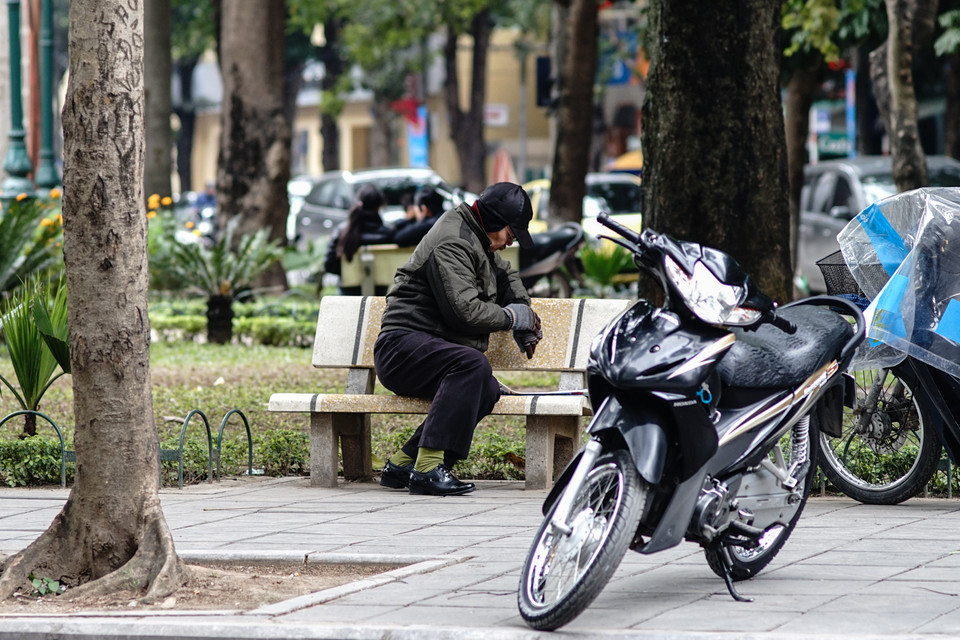 Phút nghỉ ngơi trên hành trình dài. (Ảnh: Hoàng Long/Vietnam+)