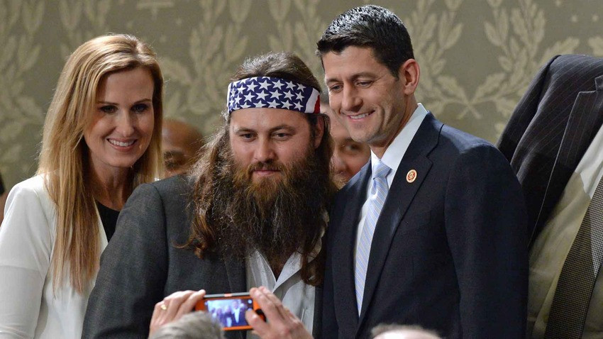 Willie Robertson (giữa) gặp cựu ứng cử viên phó tổng thống Paul Ryan (phải) (Ảnh: Getty Images)
