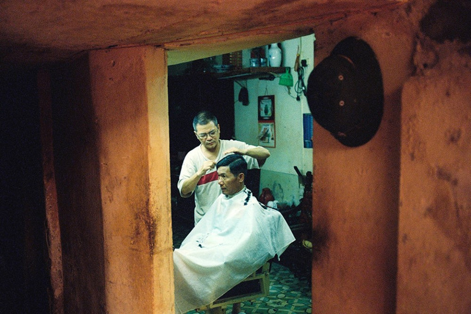 Nhiều cảnh sinh hoạt đời thường cũng được ghi lại trong 'Ảnh film và Hà Nội.' (Ảnh: BTC cung cấp)