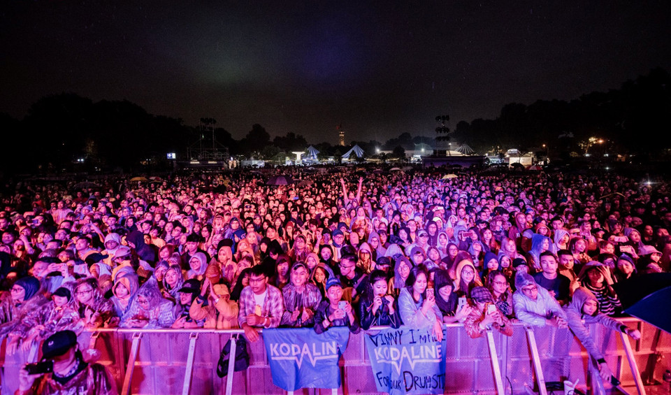 Ở cả ba đêm diễn, khán giả là nhân vật chính, cùng chủ động tham gia, hòa mình vào không gian lễ hội âm nhạc để lan tỏa cảm xúc, tạo nên không khí sôi động, trẻ trung.