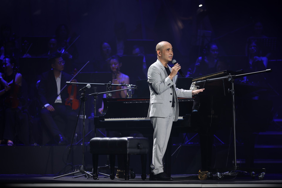 Nhạc sỹ cho hay anh dành nhiều tình cảm cho Hà Nội. Lý do anh tổ chức đêm nhạc tại Hà Nội một phần là vì khán giả của mình hầu hết là người Hà Nội. (Ảnh: Hải Dương/Vietnam+) 