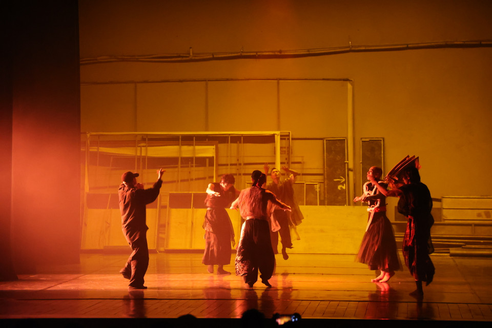 Sau đêm 2/8, vở diễn vẫn tiếp tục trong 2 đêm 3-4/8 tại Rạp Hồng Hà, địa chỉ 51 Đường Thành, Cửa Đông, Hoàn Kiếm, Hà Nội. (Ảnh: Minh Anh/Vietnam+)