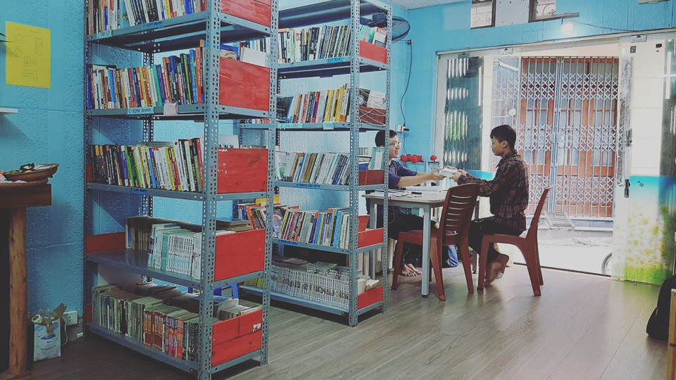 Đến nay, dù trải qua nhiều khó khăn, thư viện D Free Book vẫn vững vàng và giữ nguyên giá trị. (Ảnh: Thu Minh/Vietnam+)
