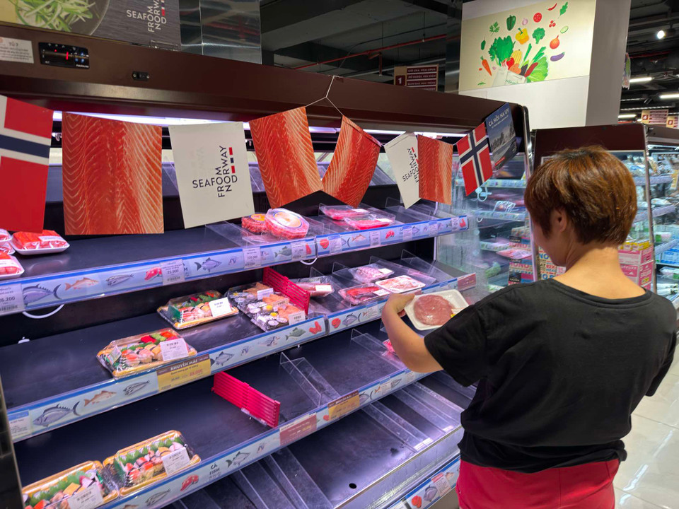 Quầy sushi cũng đã được mua gần hết. (Ảnh: Minh Sơn/Vietnam+)