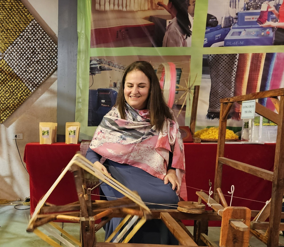 Bà Elisa Fernandez, Trưởng đại diện UN Women tại Việt Nam đánh giá cao sáng kiến tổ chức sự kiện giao lưu văn hóa này bởi bà cho rằng văn hóa có thể thúc đẩy sự phát triển của con người. Văn hóa có thể khiến các xã hội trở nên hòa nhập, kiên cường và bền vững hơn. Văn hóa cũng có thể là một công cụ mạnh mẽ để truyền đạt về sự tồn tại của con người. (Ảnh: PV/Vietnam+)